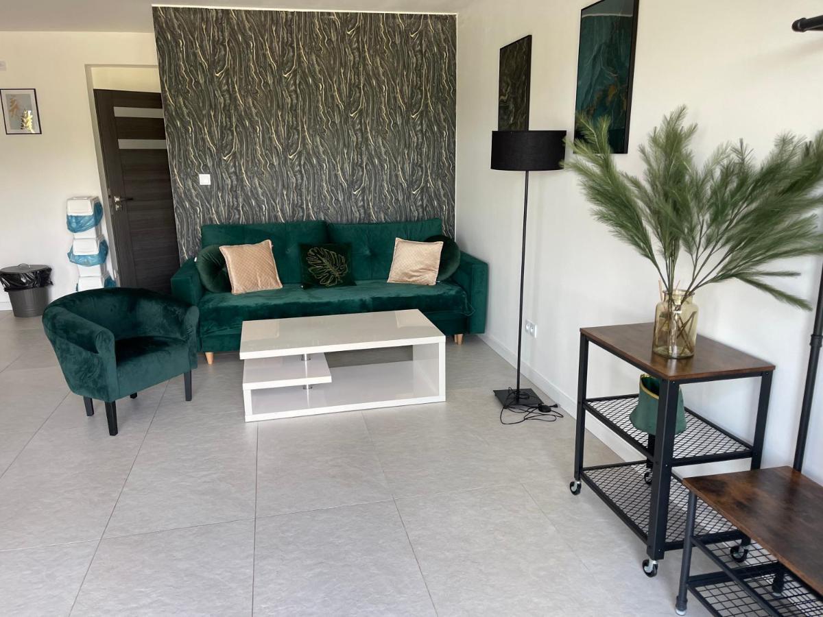 Koniec Swiata Stare Sady Apartment มิโคไวกี ภายนอก รูปภาพ
